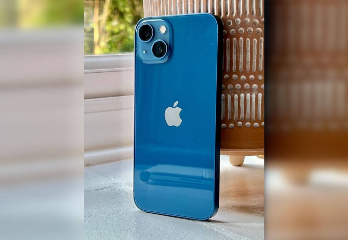    iPhone 13 имеет приятный внешний вид, который будет актуален еще не один год