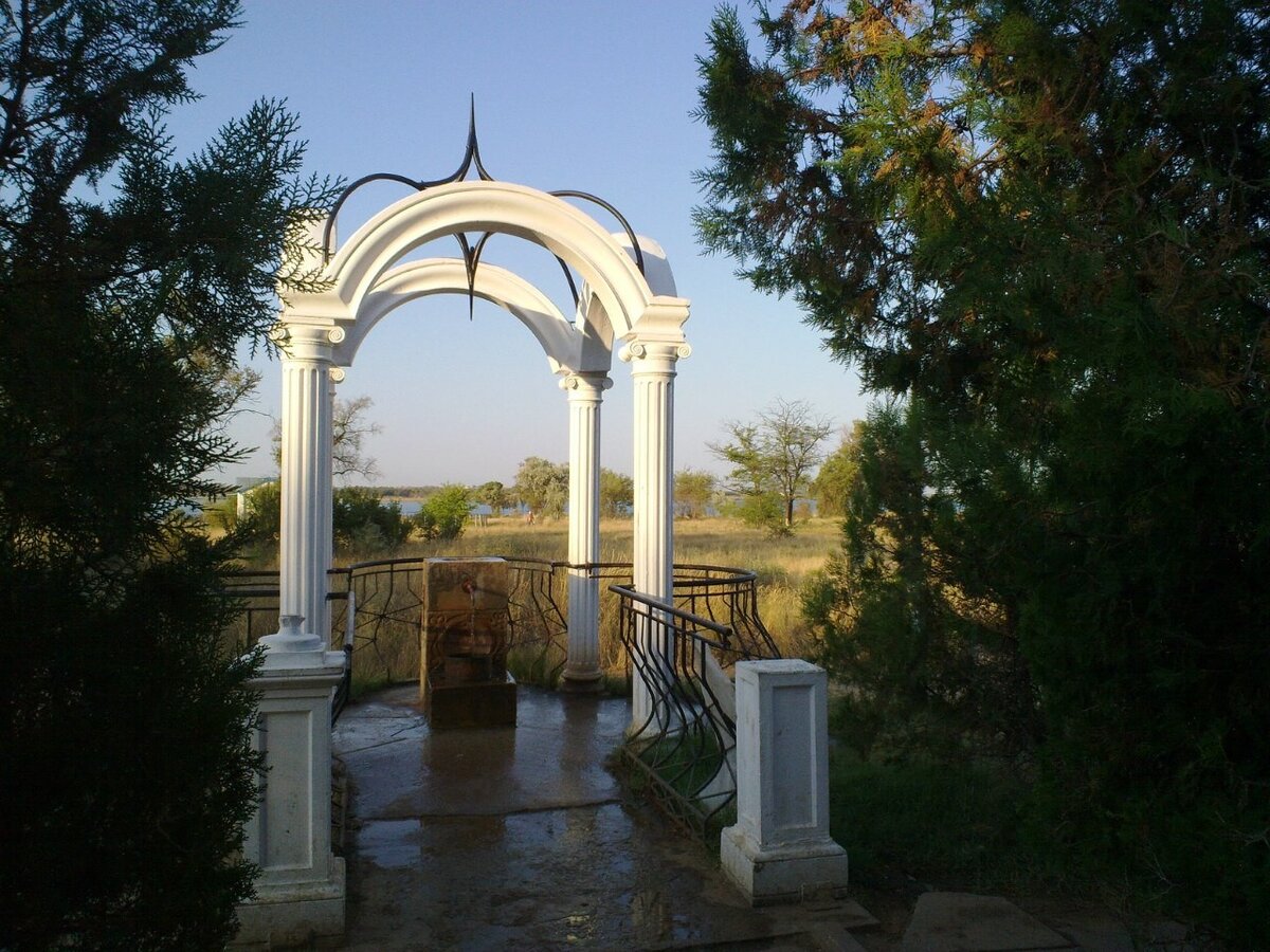 Бювет в городе Саки