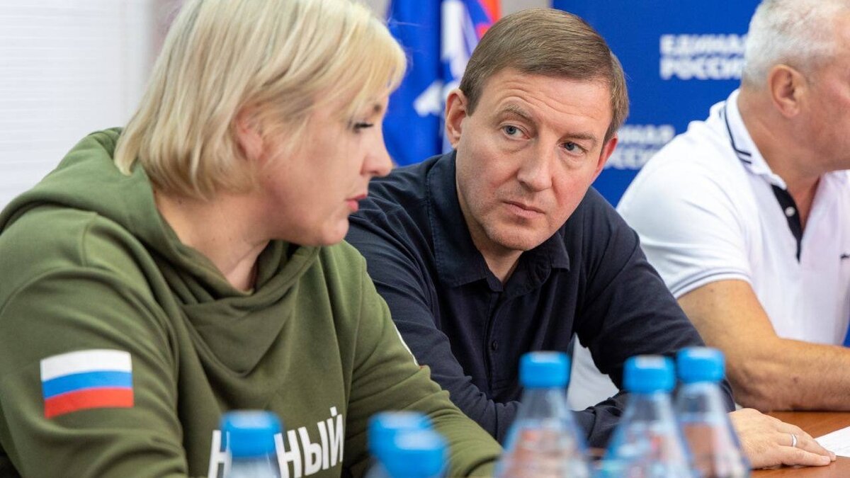     Глава президентского движения ОНФ рассказала о прошедшем в правительстве республике экстренном совещании по проблемам бойцов из Хакасии. Оказывается, решают эти проблемы только на бумаге.