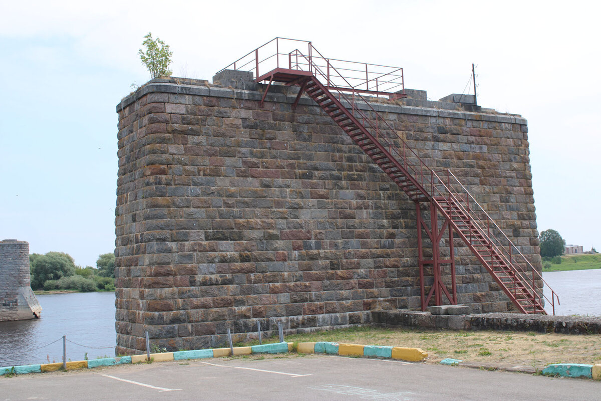 "Лестница в небеса"