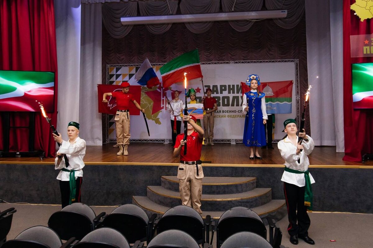  📷    Во второй день «Зарницы Поволжья» в Оренбуржье команды представили свои регионы Кристина Просвиркина