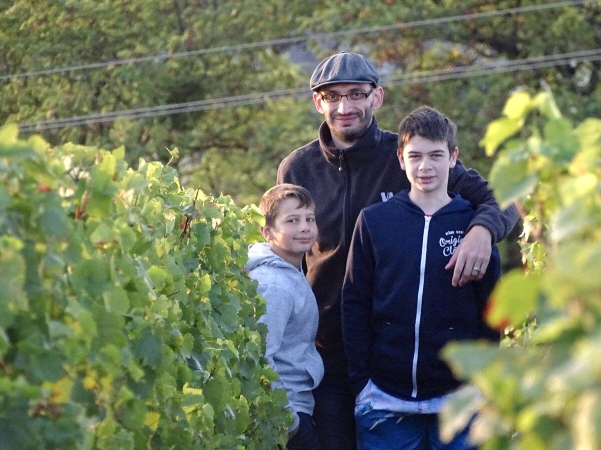 Последняя встреча с кузенами. Сейчас они уже гуляют с девочками 