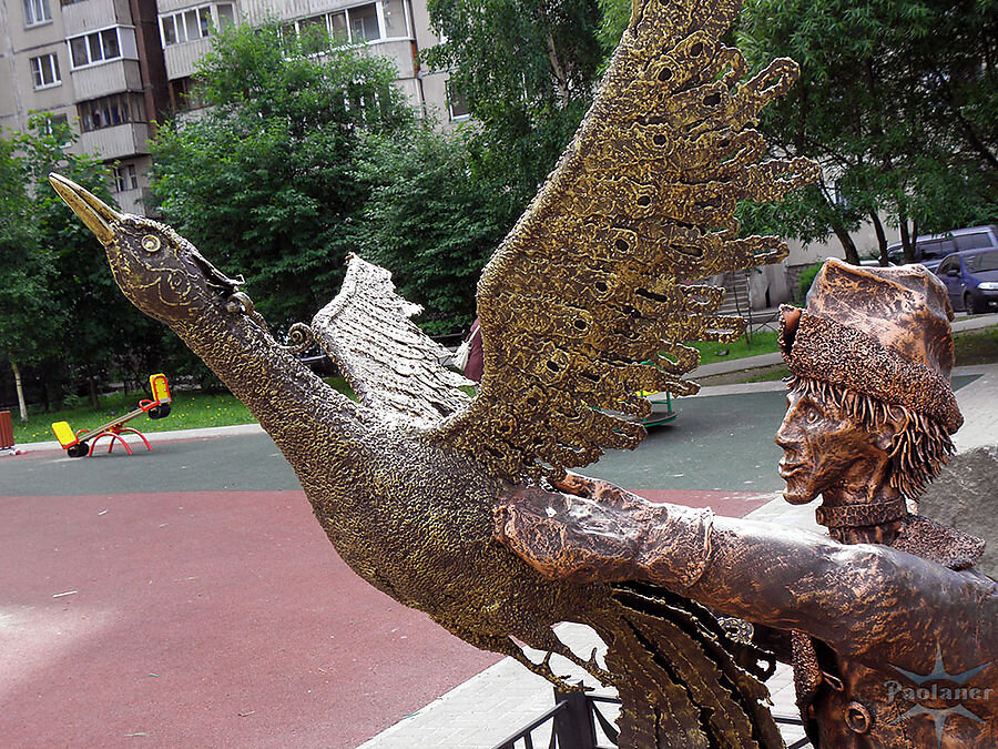 новогодняя жар птица. новогодние иллюминации в центре питера. жар-птица, санкт-петербург. проектор жар птица. жар птица золотая в питере.