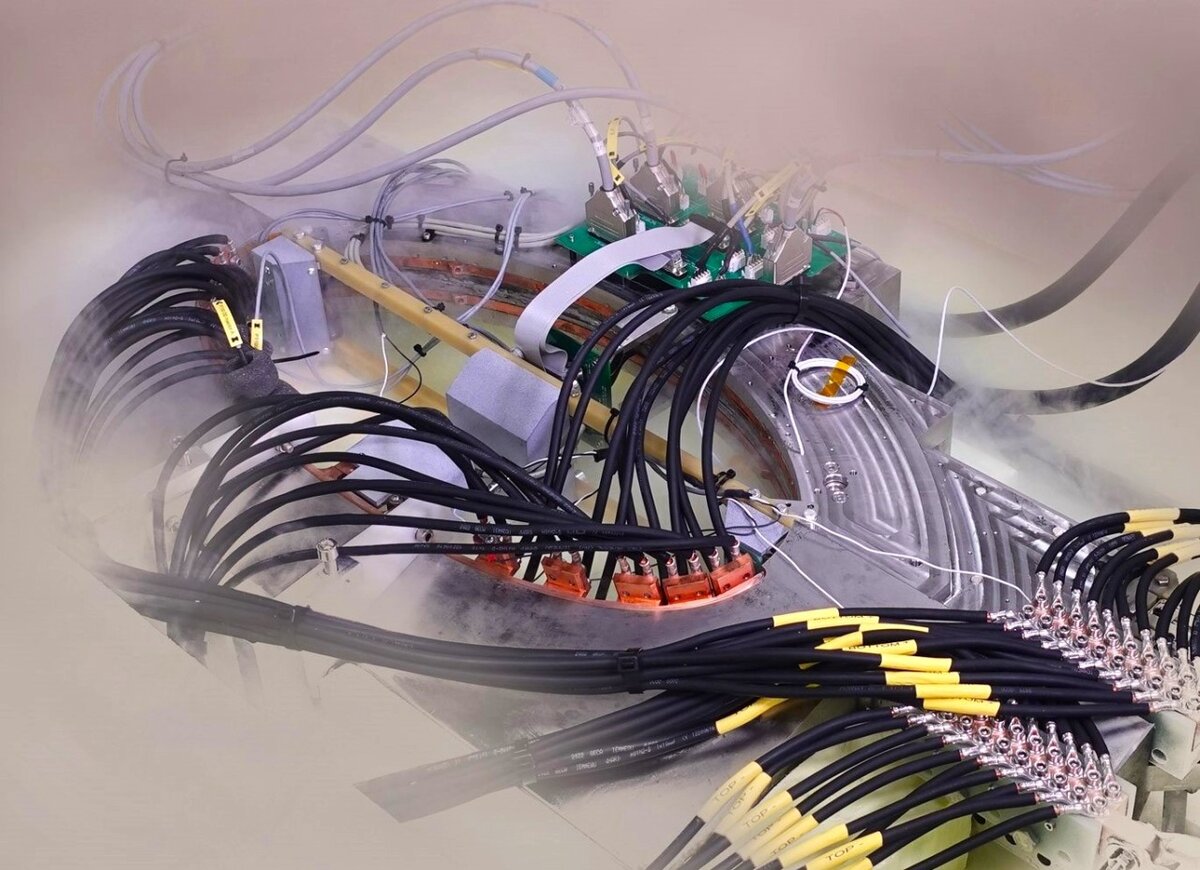    Испытания проводились в жидком азоте, ,