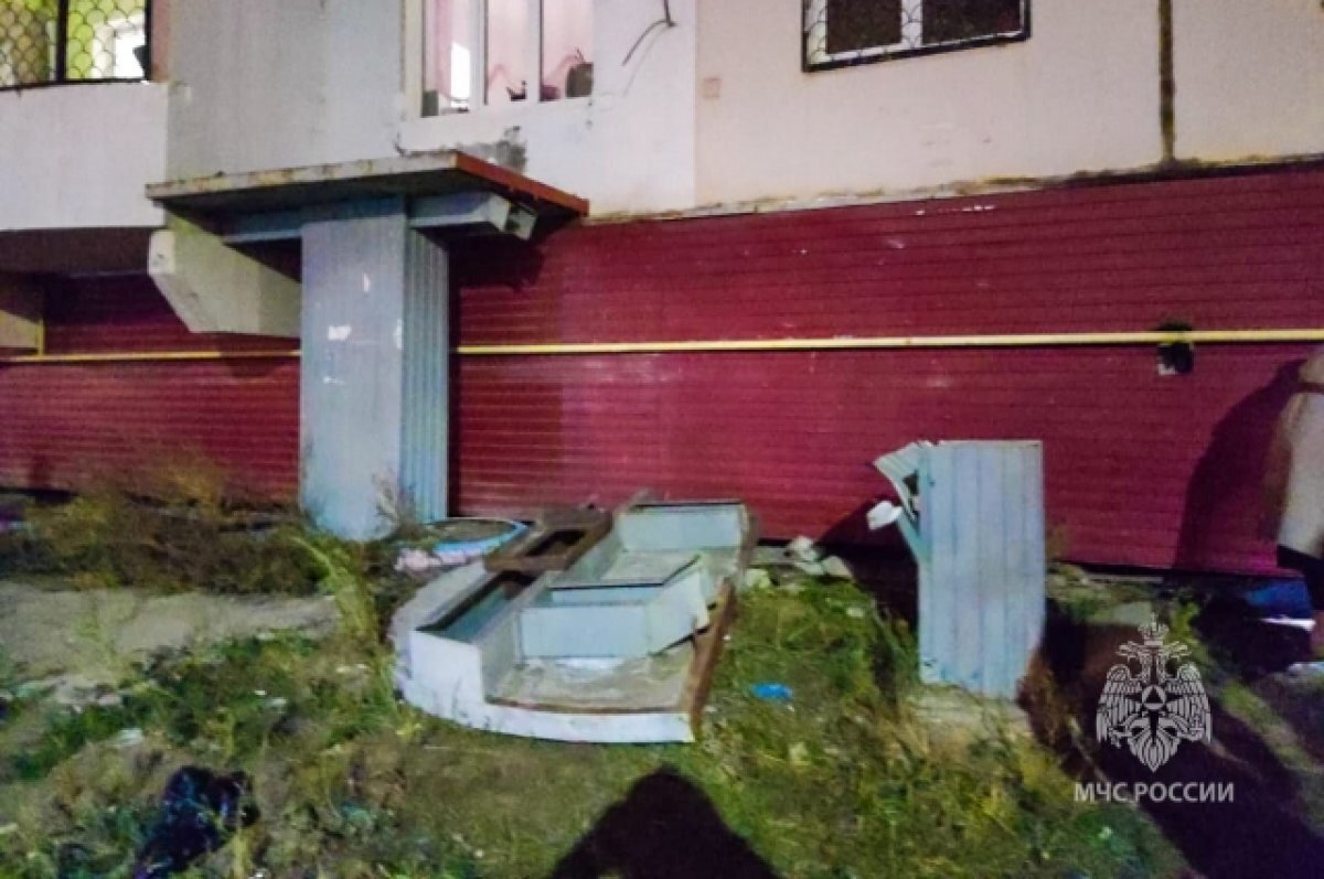    9-летняя девочка погибла при обрушении бетонной плиты в Якутске