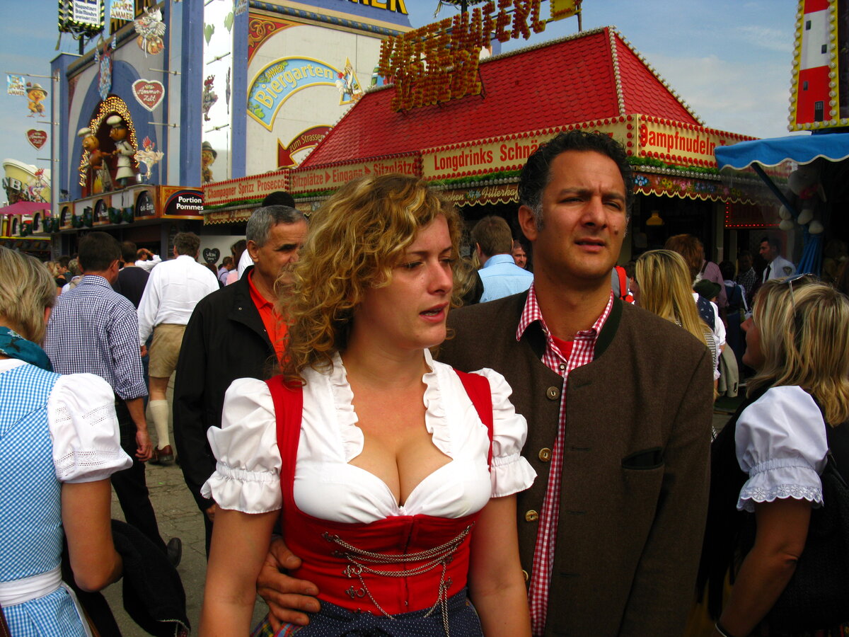Oktoberfest sex порно видео. Смотреть секс Oktoberfest sex и скачать бесплатно