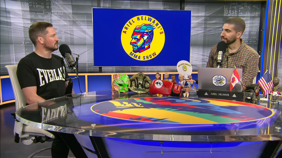 Джон Кавана в студии у Ариэля Хельвани