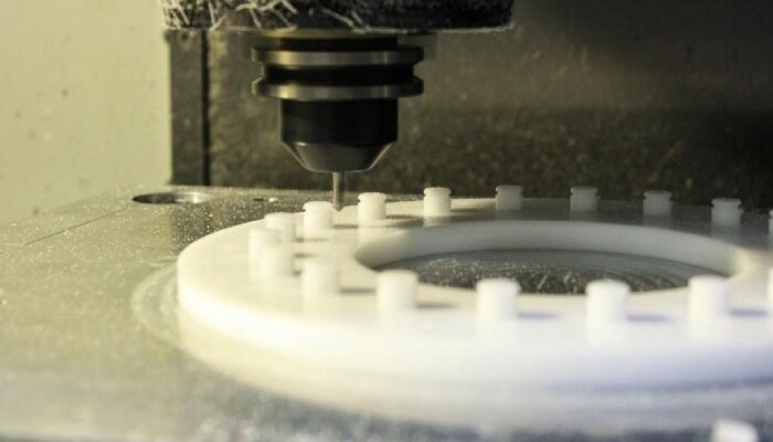 Фрезерная обработка пластика