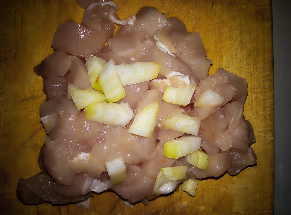 Гуляш из индейки