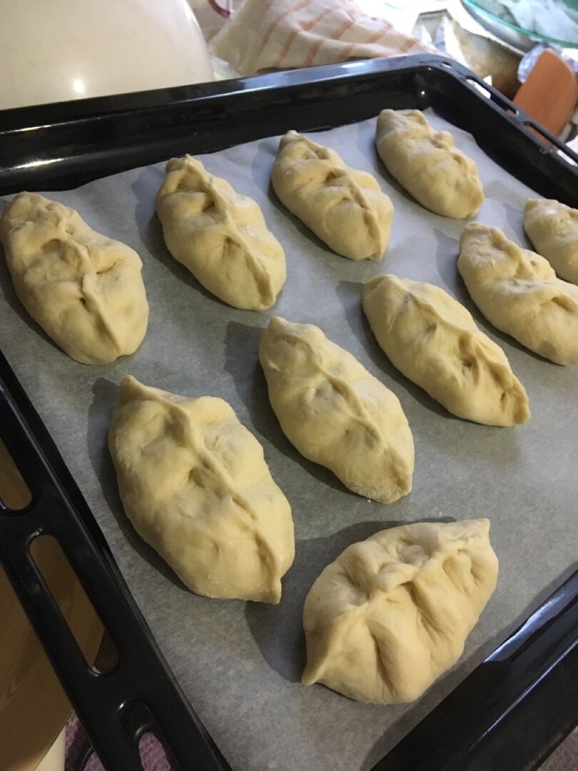 Пирожки с яблочной начинкой