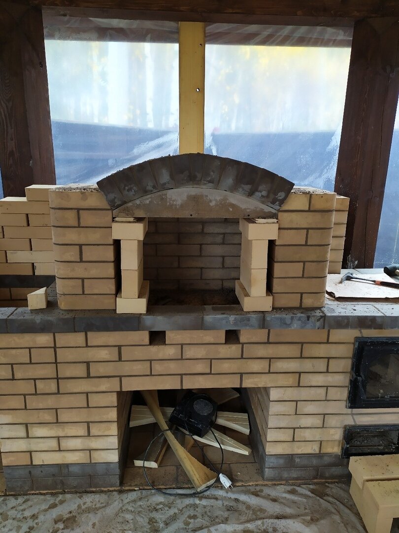 Лекало под аркой 