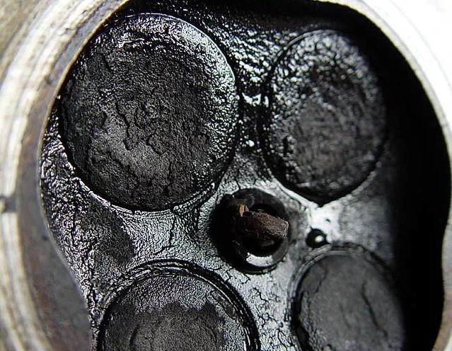 Нагар на клапанах и свече