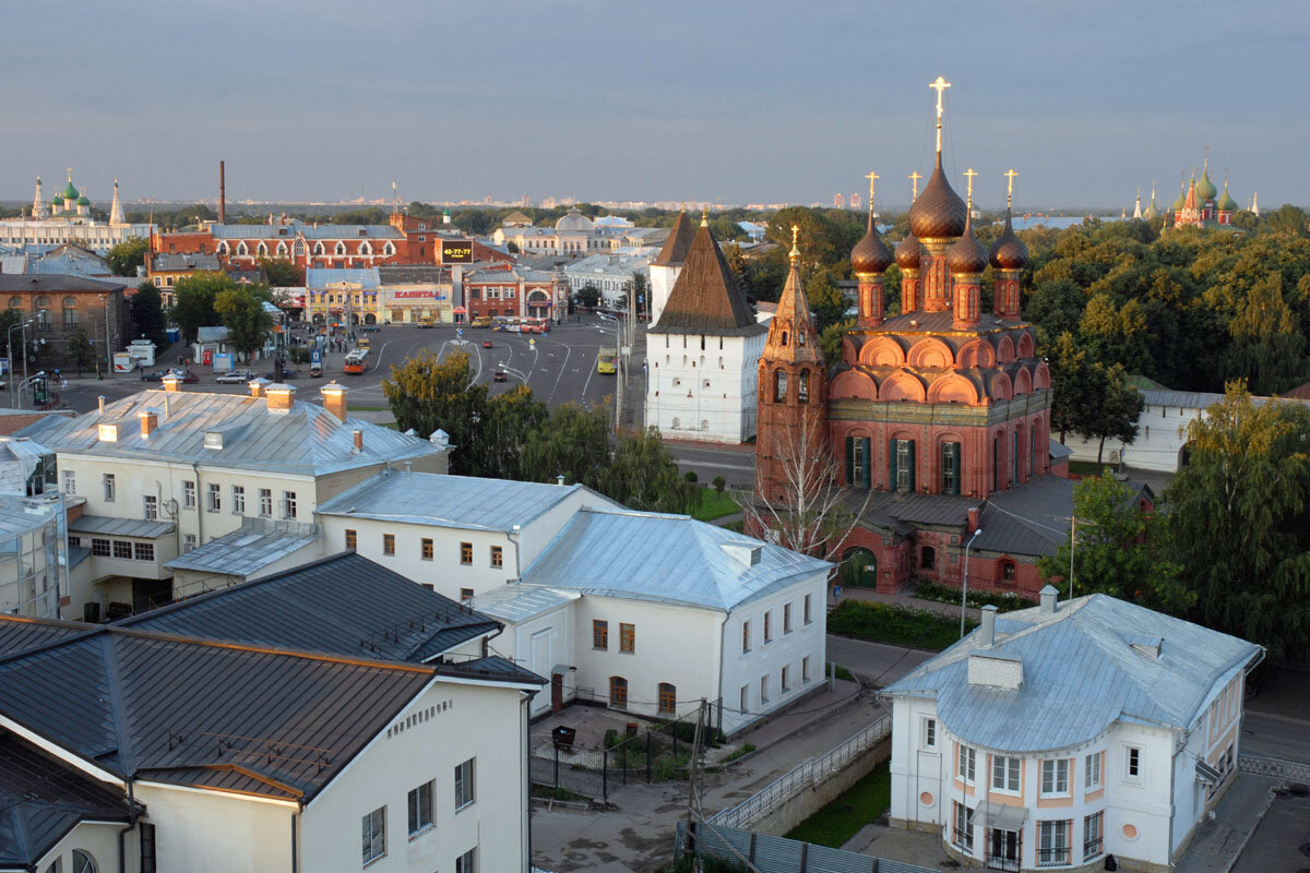 Город содержание. Ярославск фото.