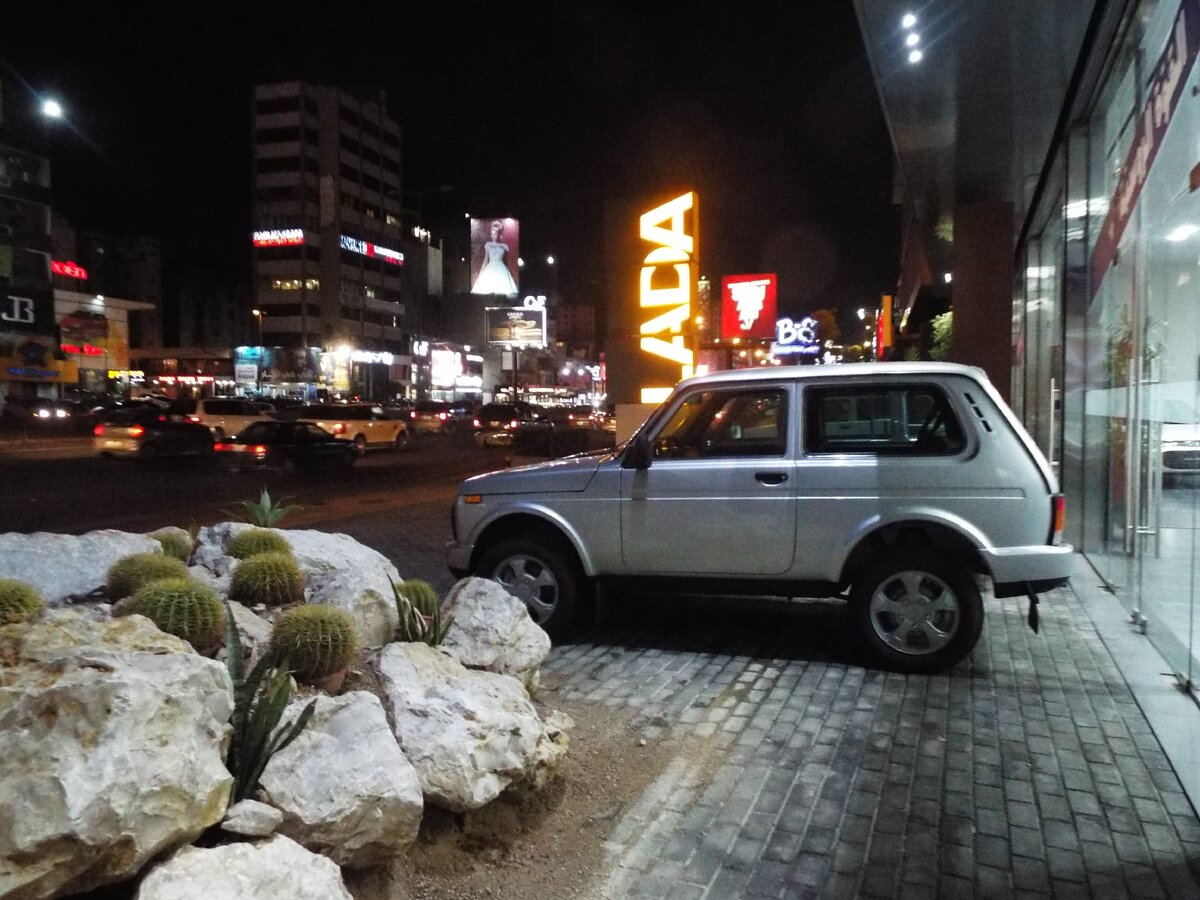 Автосалоны ВАЗ в Ливане. Что продают? Пользуются ли спросом русские машины?  | Заметки о путешествиях! | Дзен