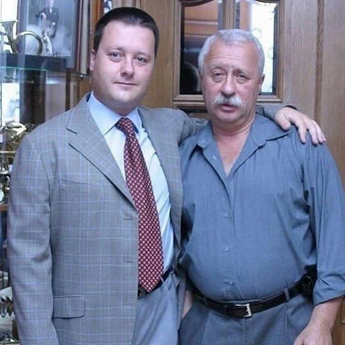 Якубович с сыном Артемом. фото с просторов интернета