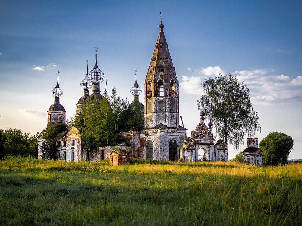 Заброшенные церкви фото