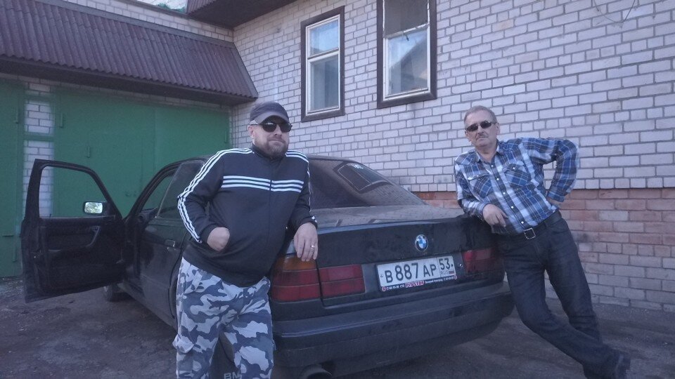 "Электрики" 5 группы допуска.