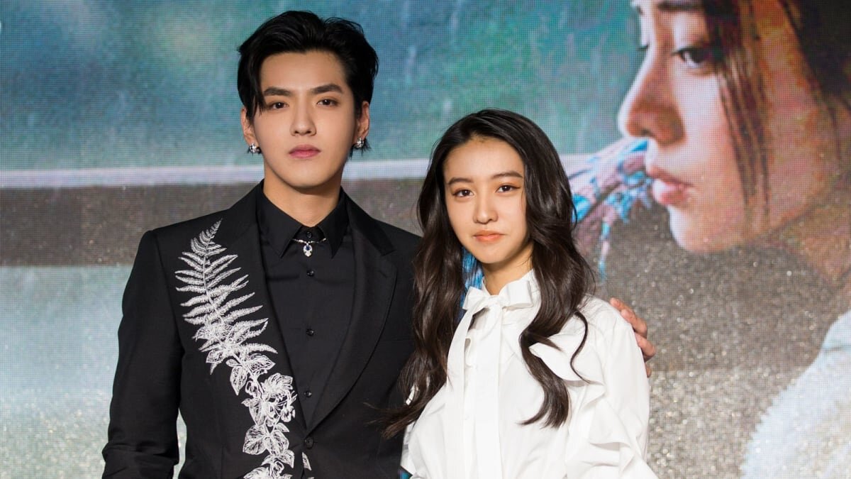 Вместе с Крисом Ву на презентации его клипа, где снялась девушка