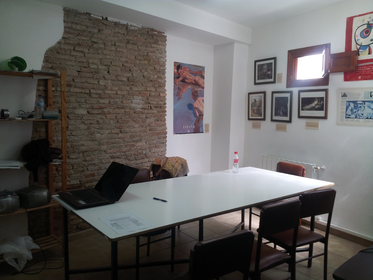 Учебный класс в Delengua в Гранаде. Школа находится в сердце исторического квартала.