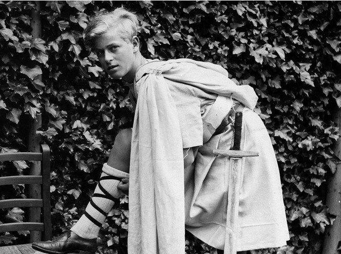 Принц Филипп в 1936 году (ему 16 лет)
