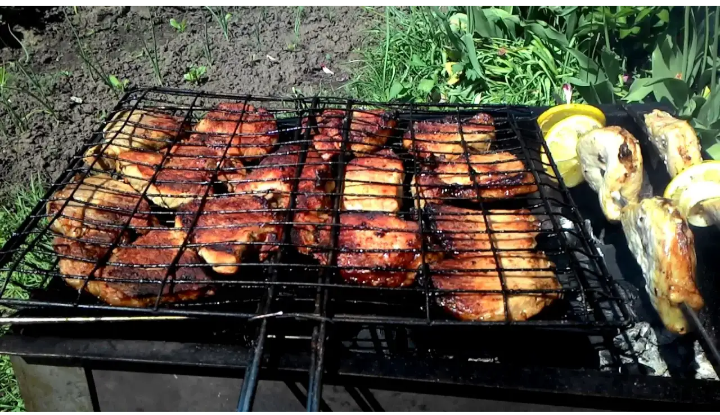 Скоро праздники. Хочется приготовить что нибудь особенное для своего семейства. Какое блюдо любят у вас в доме больше всего.Конечно же чтонибуть из мяса.Дорогие читатели предлагаю вам рецепт замечательного блюда. Ваше семейство останется довольным. 