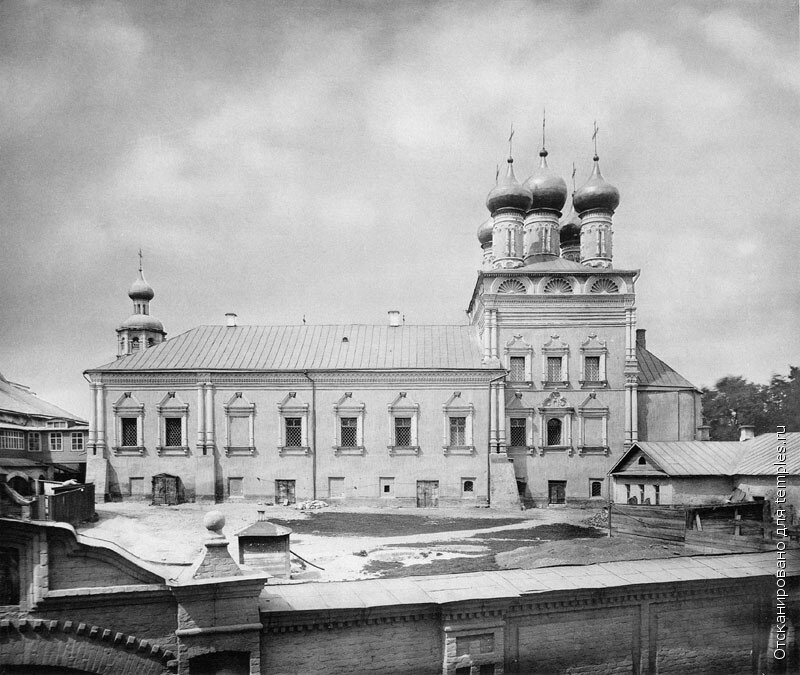 Сергиевский собор Московского Высокопетровского монастыря.