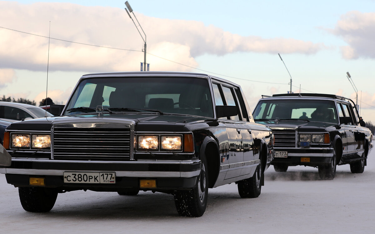 Дмитрий маликов самоцветы. Маликов кортеж слушать. Маликов кортеж слушать. Маликов кортеж слушать. Rolls royce phantom и охрана.