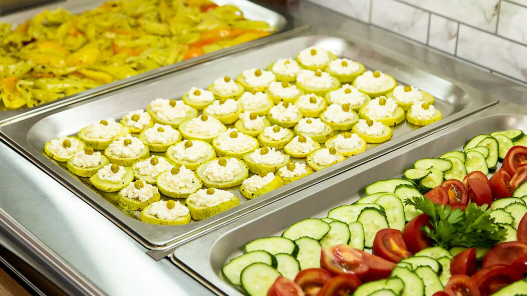 Вы сможете самостоятельно выбрать, что  поесть