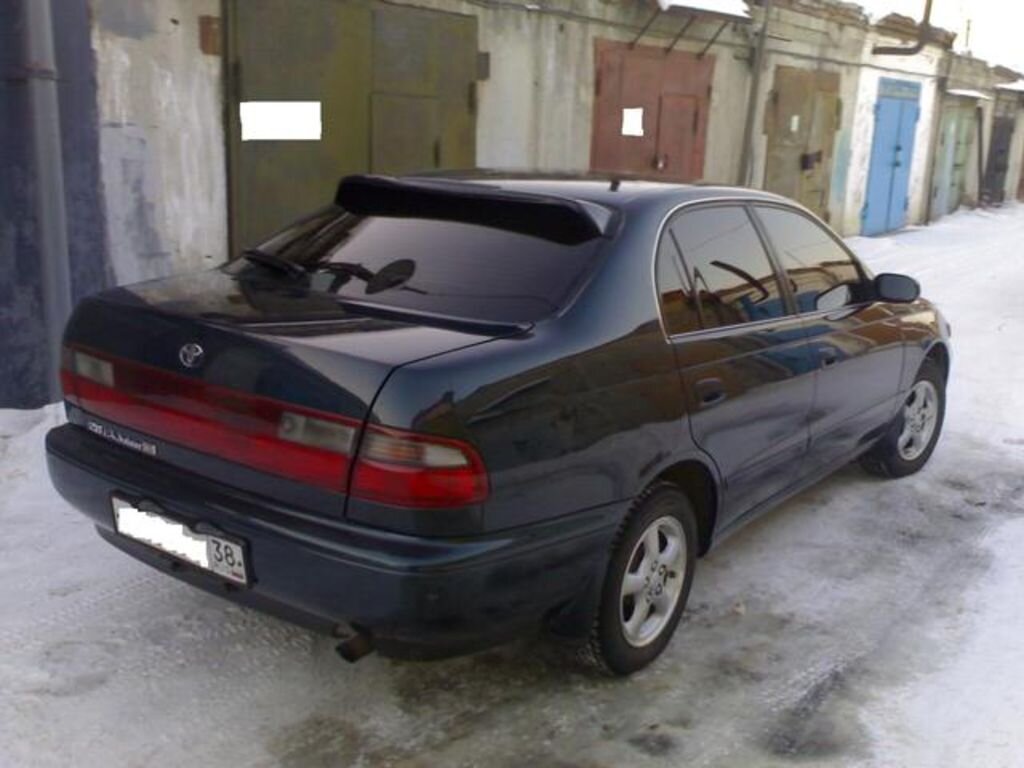 Toyota Corona 93 года