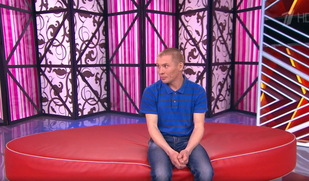 Главный герой передачи - Юрий Богомолов. Скриншот с передачи "Мужское/Женское"