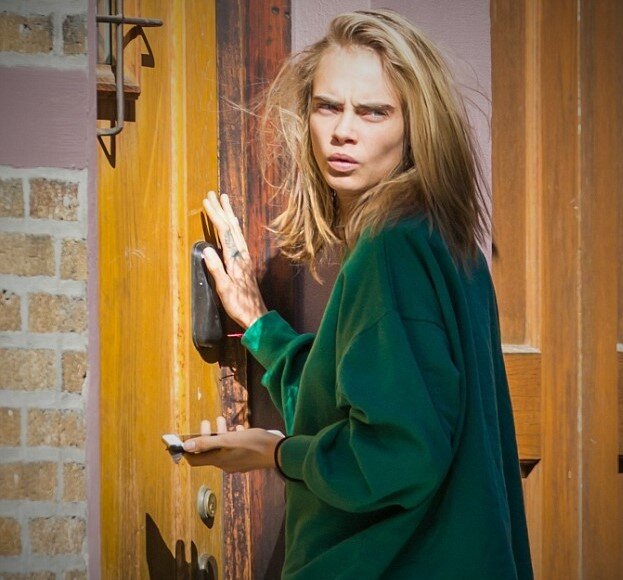 Если ты звезда, надо недоспать и не расчесаться. Для обычных женщин этого недостаточно