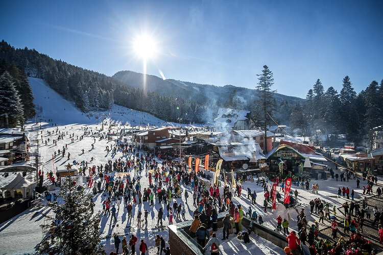 Аншлаг на склонах Боровца                                                                                 Фото с borovets-bg.com