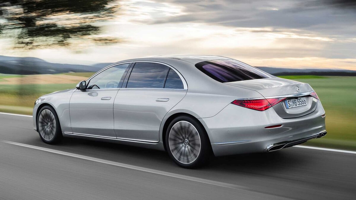 Коэффициент аэродинамического сопротивления равен 0,22. Это один из самых обтекаемых серийных автомобилей. Среди прочего, за счёт этого фактора средний расход топлива седана колеблется между 6,4 и 9,5 л/100 км (стандарт WLTP) в зависимости от двигателя и базы.