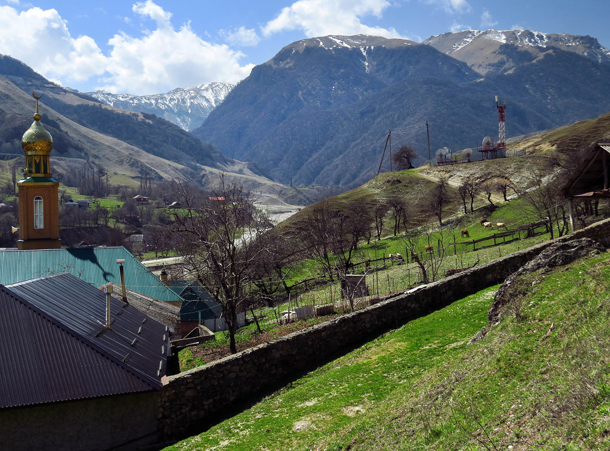 Последнее село. Харачой Зелимхан. Харачой Чеченская Республика. Харачой Хасаева. Высота гор в Харачой Чеченской Республики.