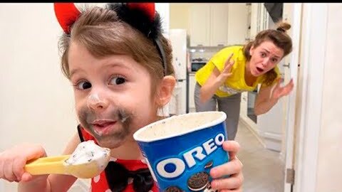 Pretend play Ice Cream  & Challenge surprises for Mom