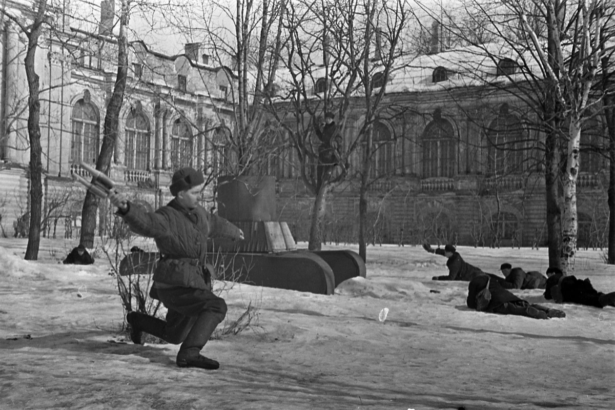 санкт петербург до вов