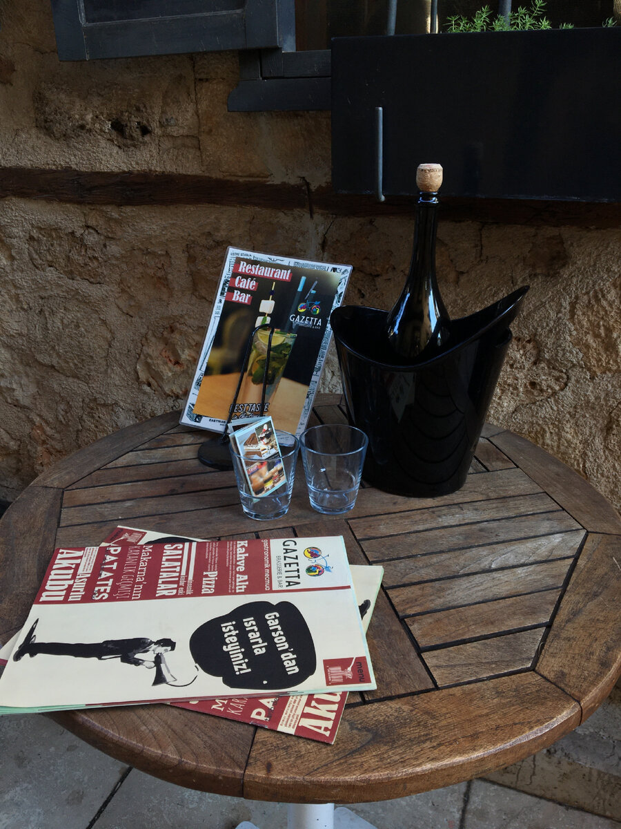 Instagram: black_chock