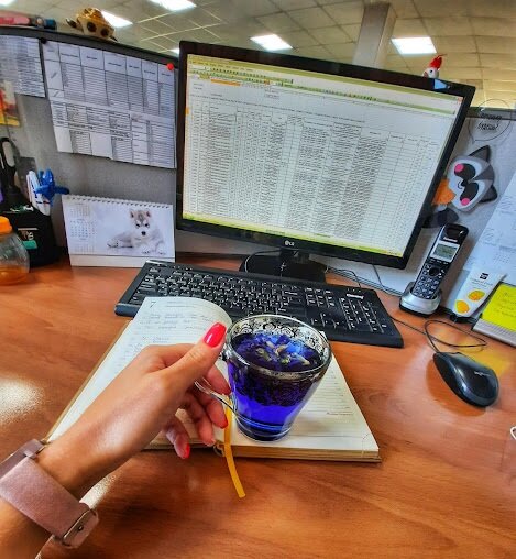 Я начала пить синий чай и составлять первые списки - неплохо для начала )