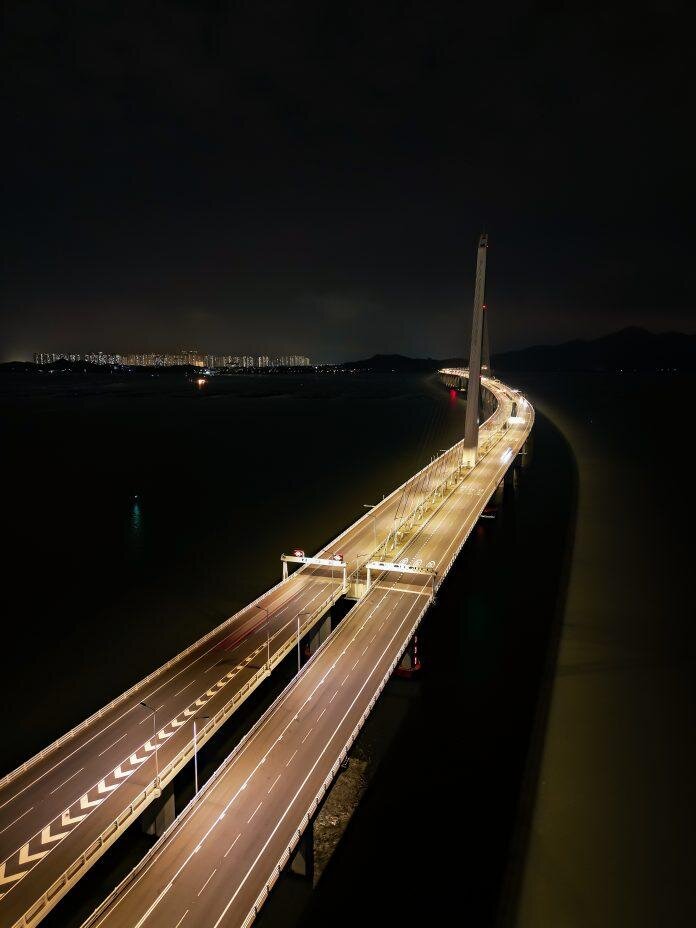 Вертикальная съемка в ночных условиях на камеру DJI Mini 3 Pro