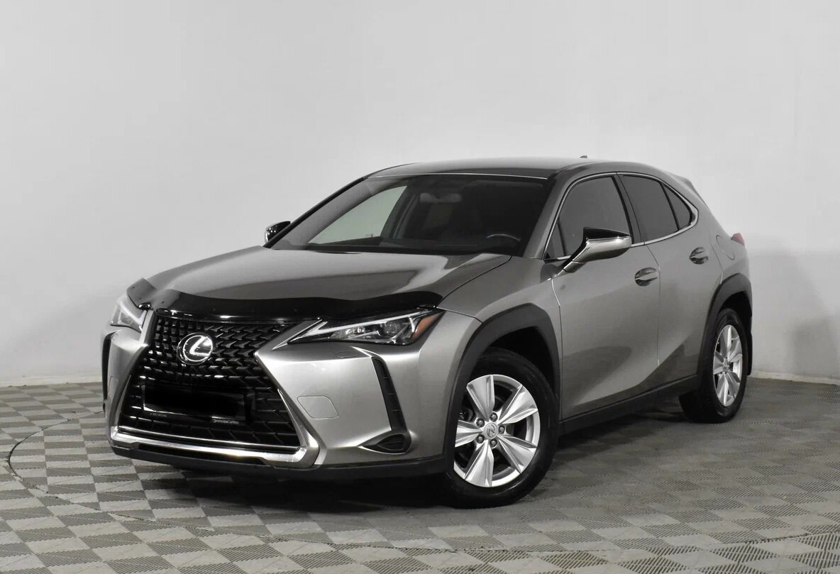 Lexus UX.