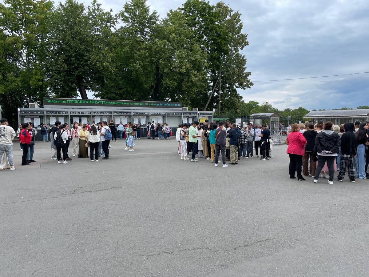 Мне все еще кажется, что с гидом всегда лучше, но мы решили выбрать самостоятельное посещение