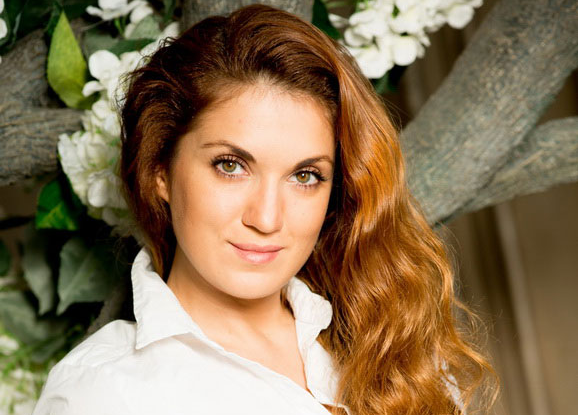 Алёна Азарова.Фото Яндекс.Картинки