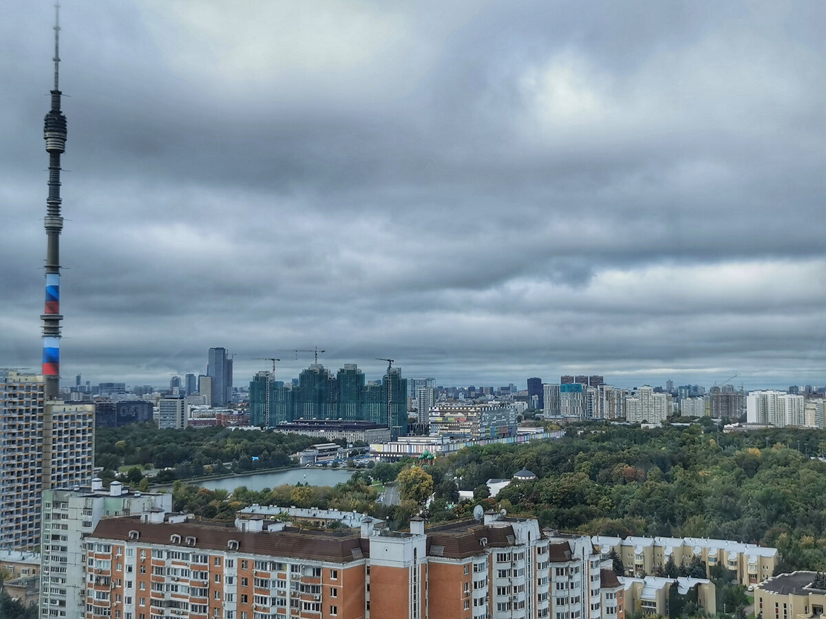 Останкинская башня, Останкинский пруд и телецентр.