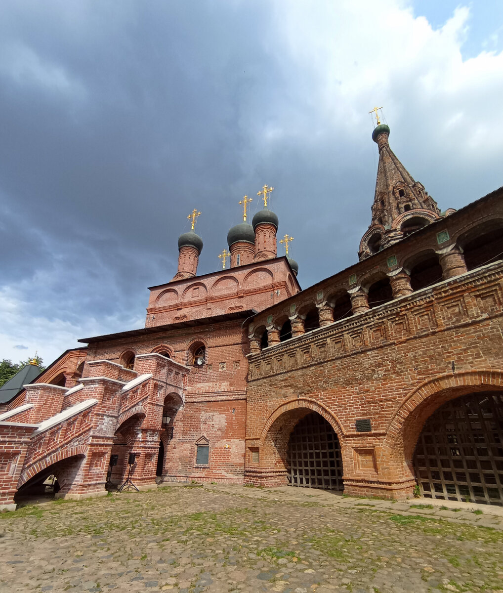 Крутицкое подворье