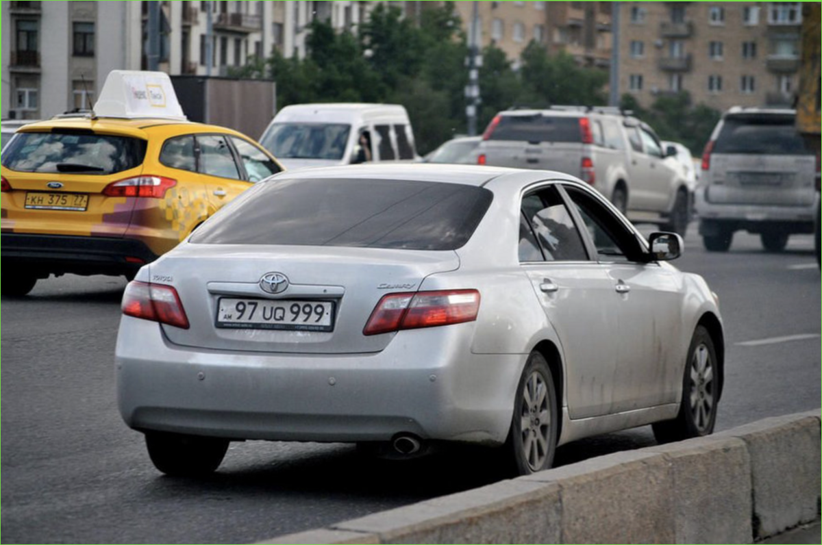 номера машин. номерные знаки автомобилей россии. дипломатические номера машин. красные номера. гос номер без флажка.