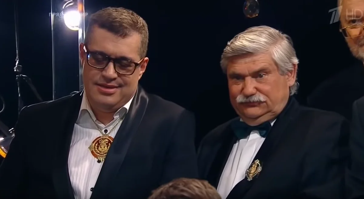 Летят года сиднев. Магистр Виктор Сиднев. Знаток Сиднев Виктор озвучка. Команда Виктора Сиднева. Игроки знатоков Виктор Сиднев