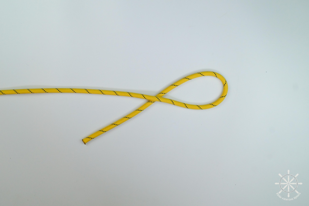 Как вязать узел восьмерка - шаг 1