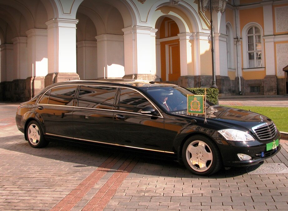Mercedes-Benz S-Class Pullman