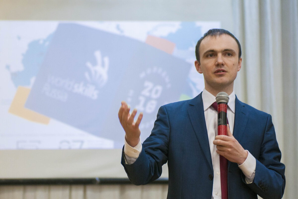 антон сарайкин набережные челны. крылов павел валерьевич русхимальянс. антон акулов сургут. алексей шипилов хмао. заместитель губернатора хмао алексей шипилов.