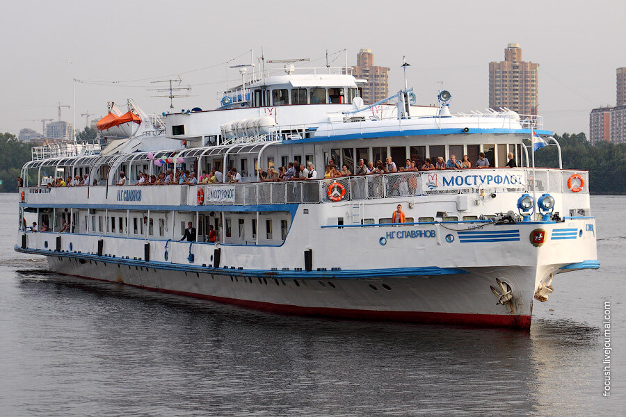 теплоход образцова